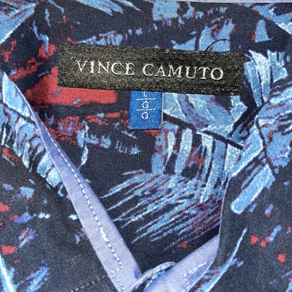 Vince Camuto Short Sleeve Button Down - Picture 2 of 3